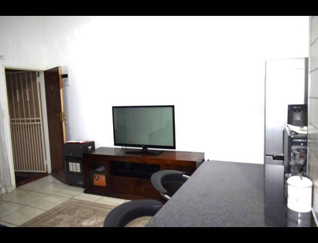 2 BEDROOM TOWNHOUSE FOR SALE IN ELSPARK